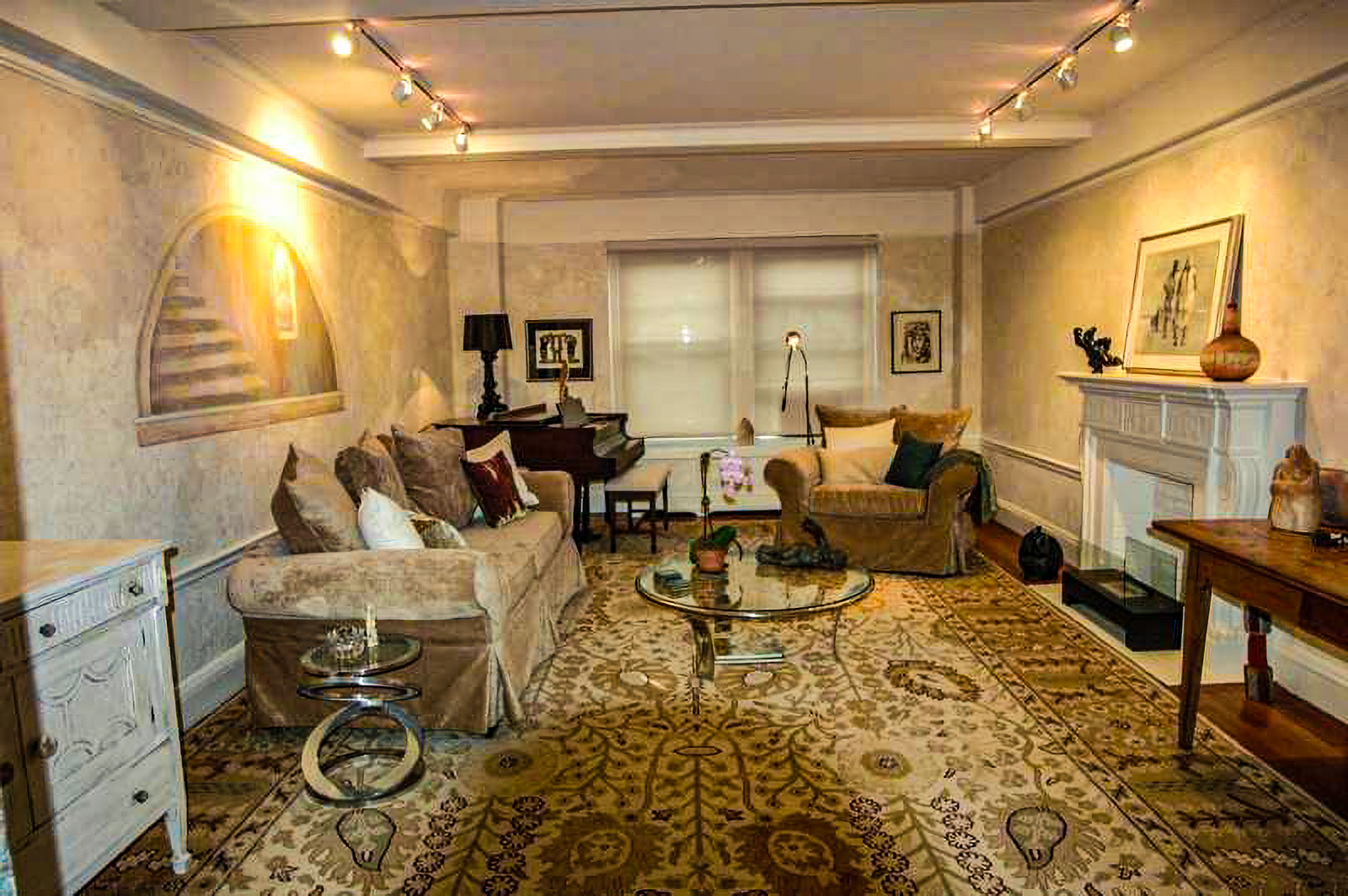Faux Limestone Walls